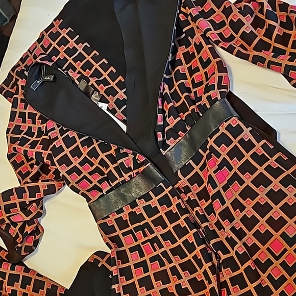 BCBG Jumpsuit, Size XXS, NWT - Picture 13 of 15